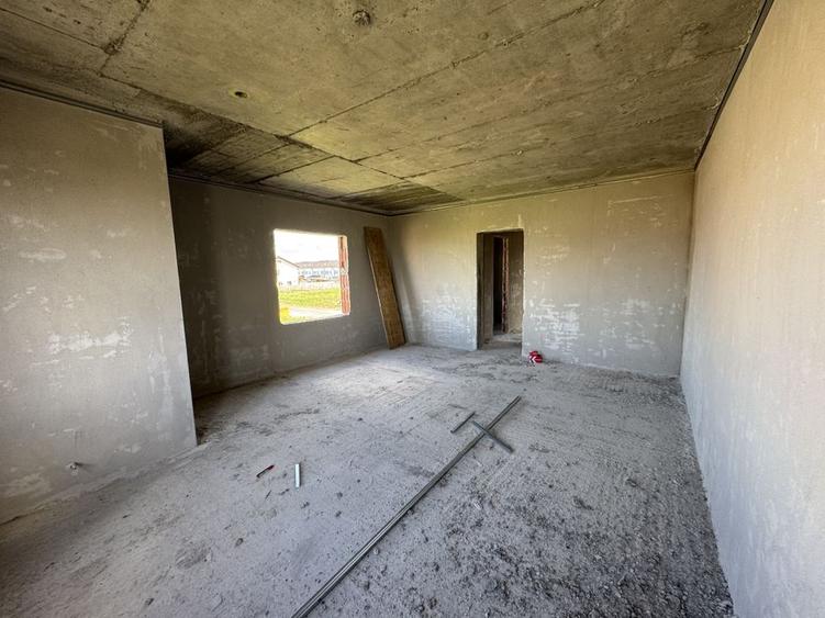 Sacalaz, 1/2 Duplex pe Etaj, 4 Camere,2 Bai,Terasa Acoperita - 9