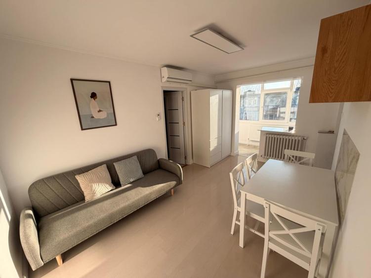 Alexandru Cel Bun Liceul Miron Costin apartament 2 camere 45 mp cu CT - 1