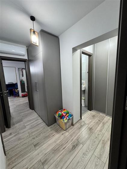 Apartament 3 camere,renovat si mobilat moder, etaj 1,  Stefan cel Mare - 17