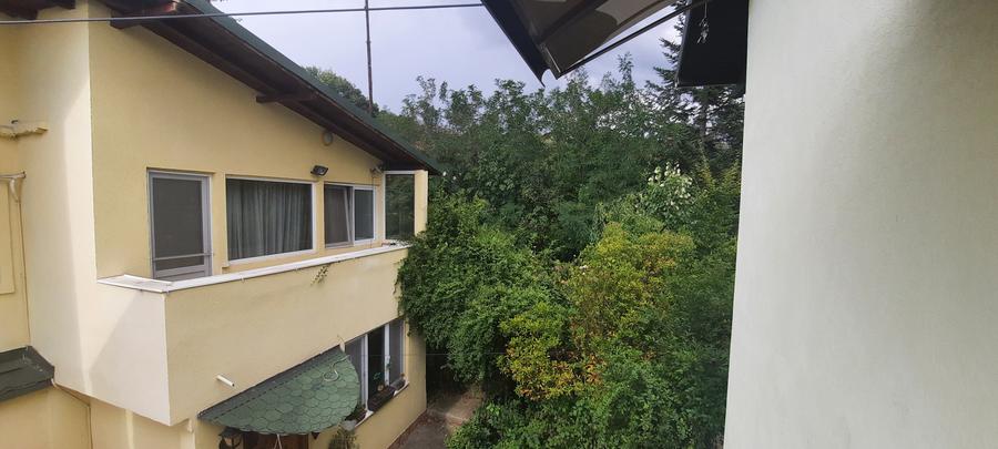 Vânzare proprietate deosebită în satul Găgeni, comuna Păulești, județul Prahova - 2