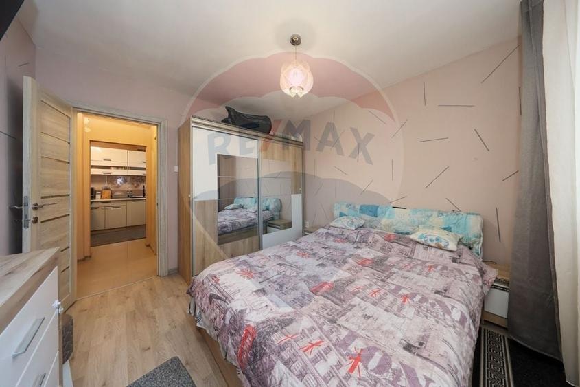 Apartament cu 3 camere de vanzare in zona Vlahuta - 14