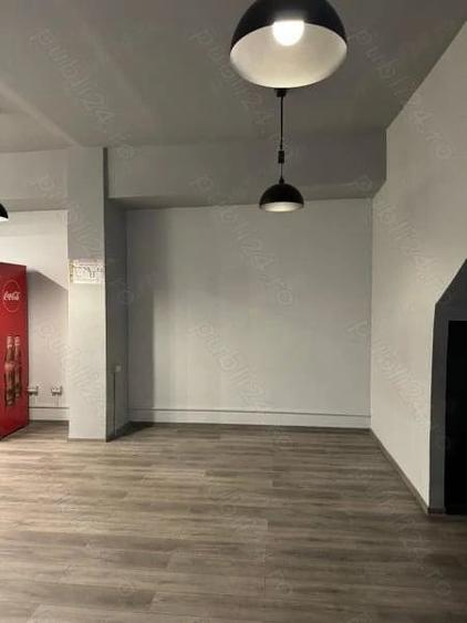 Spațiu comercial, de 76 mp, în Sud