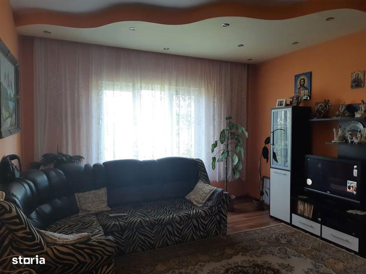 Casă cu 3 camere cu Teren 800 Mp în Central