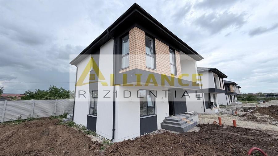 Ansamblu rezidential - 200m pana la statia de autobuz - strada asfaltata - 2
