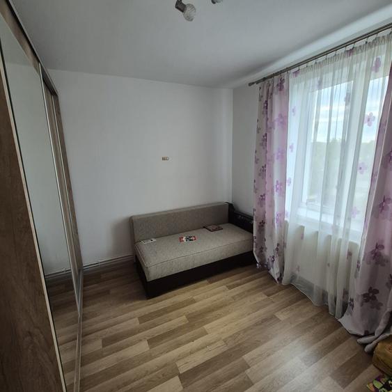 Apartament cu 3 camere decomandat în Șieu