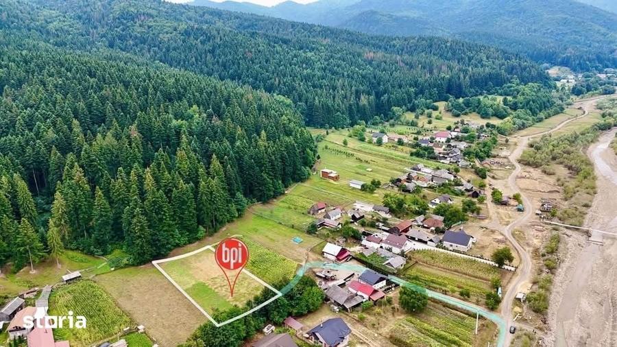 Teren de 1800 mp, în Mălini