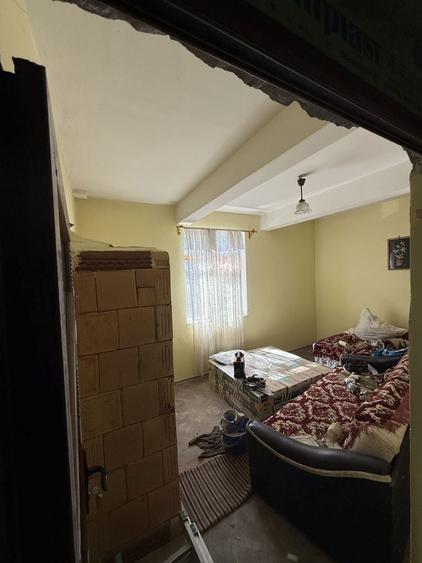 Apartament cu 3 camere decomandat în Filipești