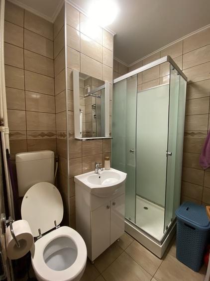 Garsonieră decomandată în Berceni