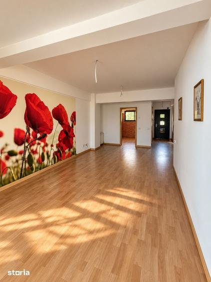 Apartament cu 6 camere în Călărași