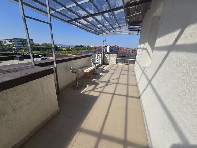 Apartament cu 2 camere decomandat, mobilat în Bună Ziua