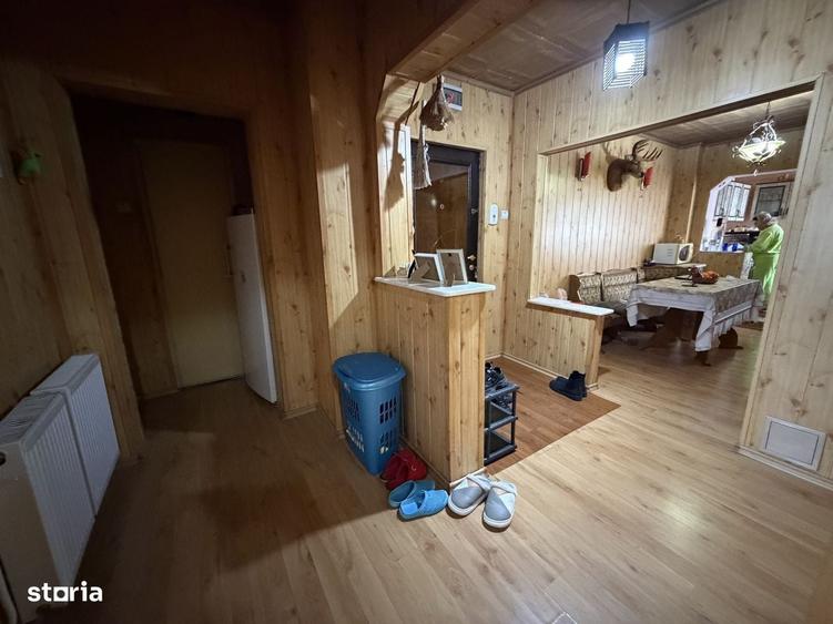 Apartament cu 4 camere decomandat în Central