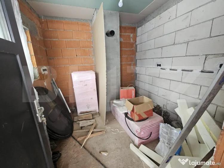 Casă cu 4 camere cu Teren 500 Mp în Jelna