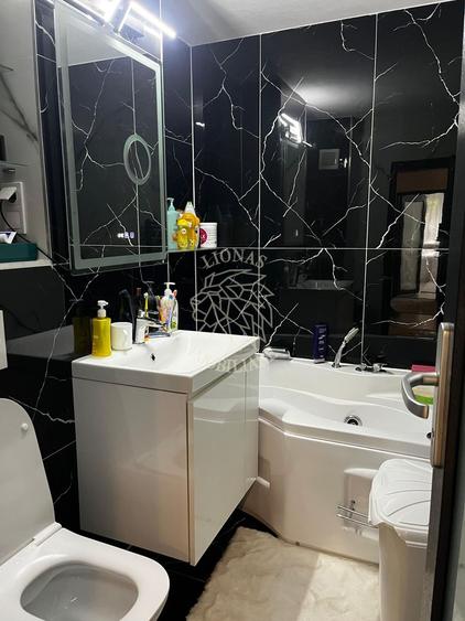 Apartament cu 3 camere decomandat, mobilat în Independenței
