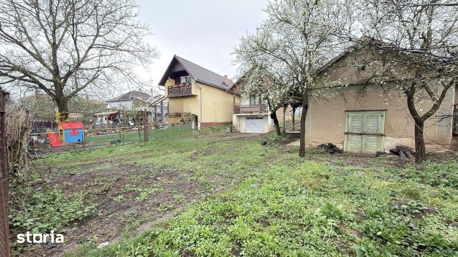 Casă cu 3 camere cu Teren 4108 Mp în Central