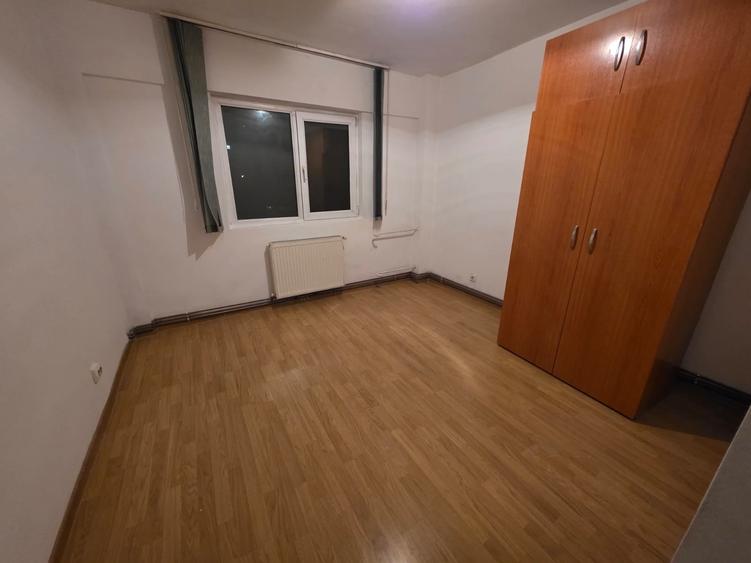 Apartament cu 3 camere în Dacia