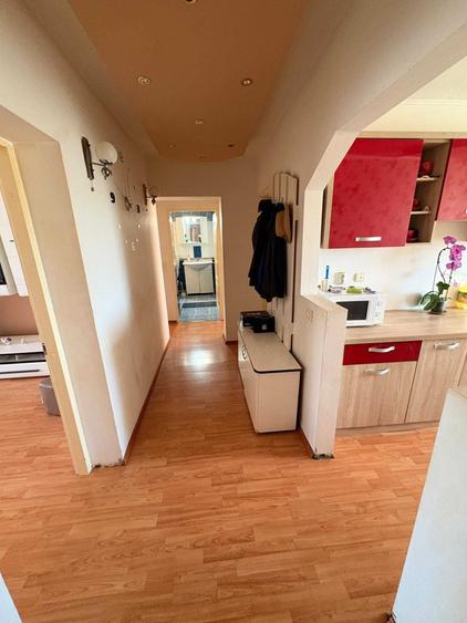 Apartament cu 4 camere decomandat în Exterior Vest