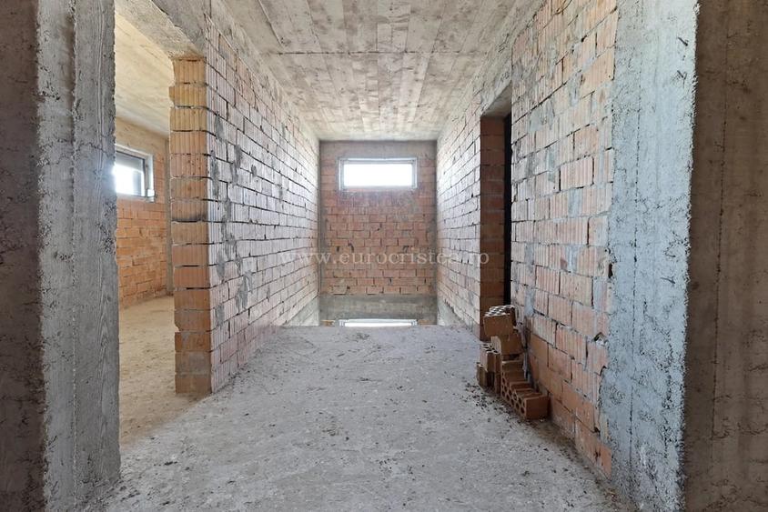 Vila de vanzare in Costine?ti - 10