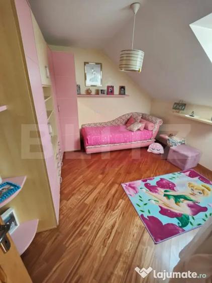 Casă cu 4 camere cu Teren 1000 Mp în Plopeni