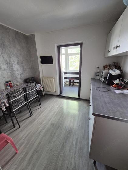 Apartament de vanzare - 5