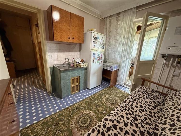 Mioritei- Energiei - 2 camere decomandate - 8