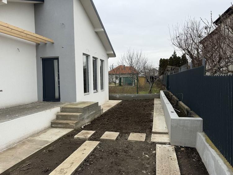 Casa de vanzare in Corbu !!! - 4