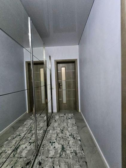 Apartament cu 3 camere semidecomandat, mobilat în Dobroești — fotografia 2