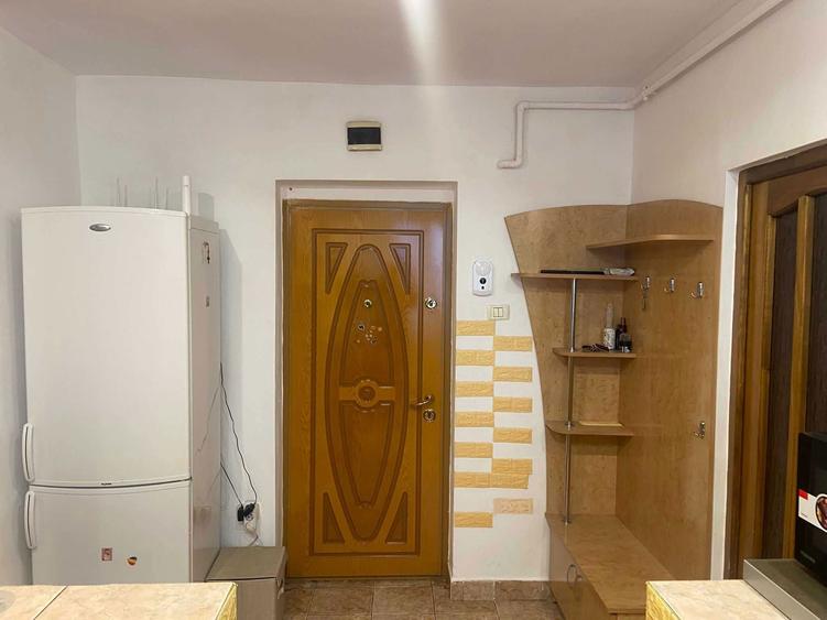 Apartament 2 Camere Decomandat central, Str. Avram Iancu - 8