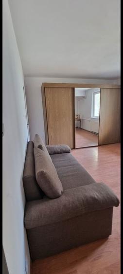 Inchiriez garsoniera - 1