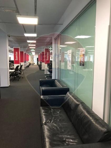 Spatiu de birouri de 4,000mp de vanzare in zona Industriilor - 5