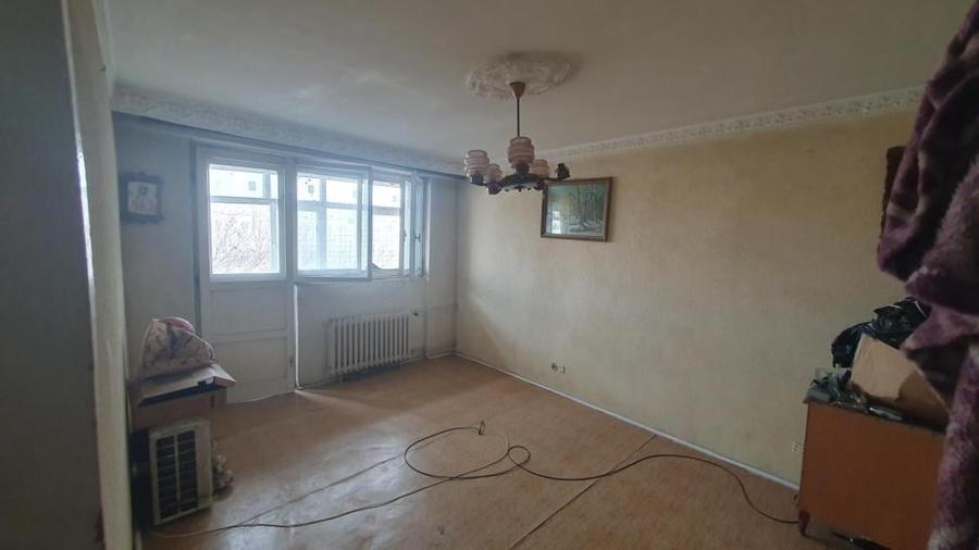 Apartament 3 camere decomandat - 1