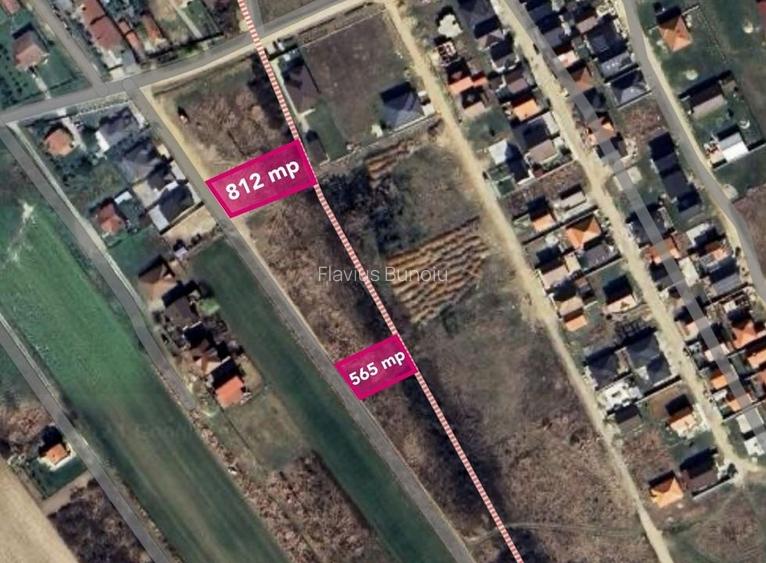 Teren Construcții intravilan de 812 mp, în Rontău