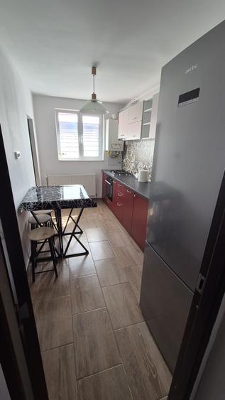 Apartament 4 camere de inchiriat - 1