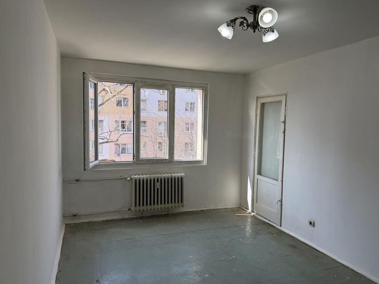 (REZERVAT) 3 camere decomandat Titan/Ozana - 1