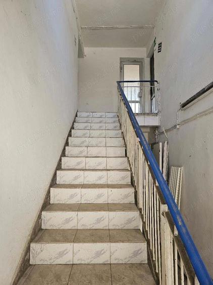 Vand Hale cu teren Zona Metro,( fosta fabrica),teren 14500 mp ,Hale 9 cladiri P+E, platf betonate - 3