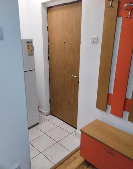 Garsoniera Et 1 bd. Alexandru Obregia, stradal, 10 minute de metrou - 4