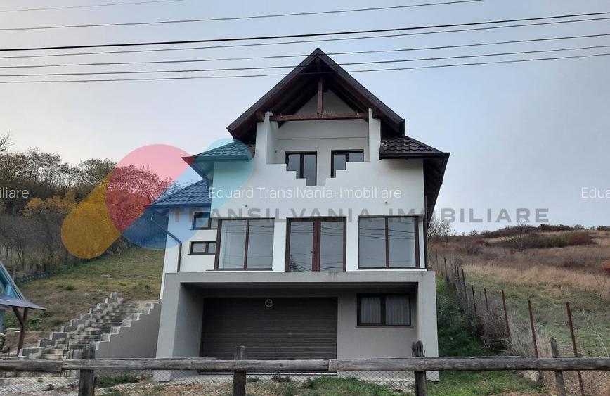 Casa individuala, 1553 mp teren, Cara