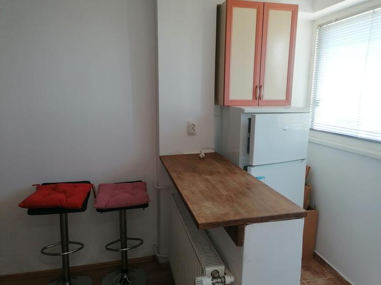 Garsoniera mobilata si utilata, zona Costin Georgian - 4