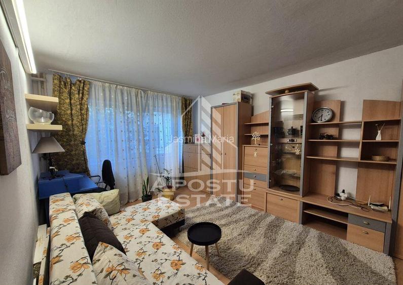 Apartament cu o camera in zona Complexului Studentesc , d... Apartament cu o camera in zona Complexului Studentesc , d...