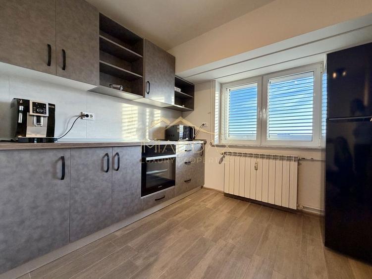 Apartament cu 4 camere *95mpc* // Bulevardul Unirii - 25