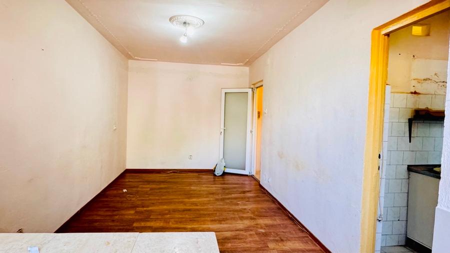 Garsoniera la parter - 5