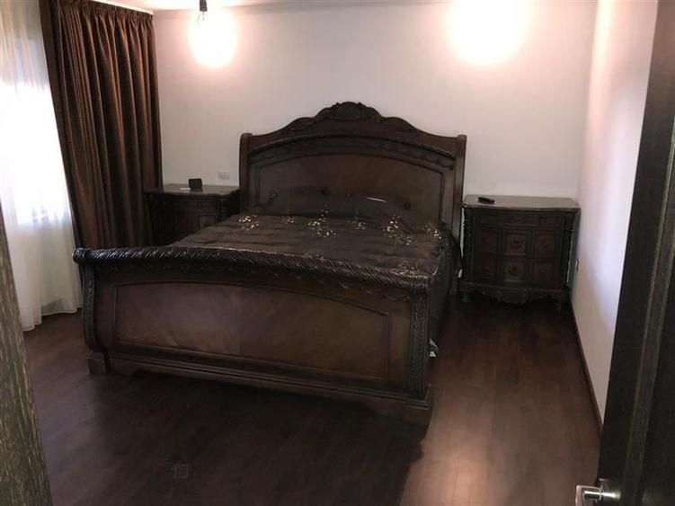 Vila de Lux cu Piscina, Finisaje Premium si Dotari High-End - 3