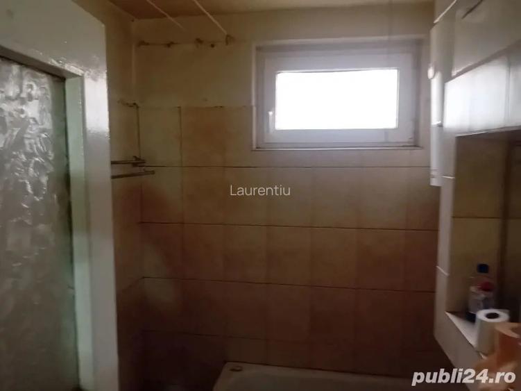 Ap o camera Biserica Catolica central parter balcon centrala termopan