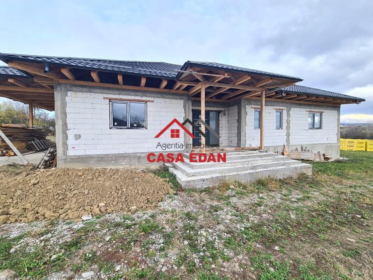 Casă individuală cu 5 camere cu Teren 5034 Mp în Câmpina