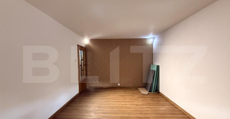 Apartament 3 camere decomandat, et. 1, 72 mp, zona 1 Mai - 1