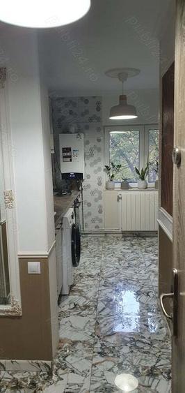 Vand garsoniera cf 1 decomandata 42 mn - 8