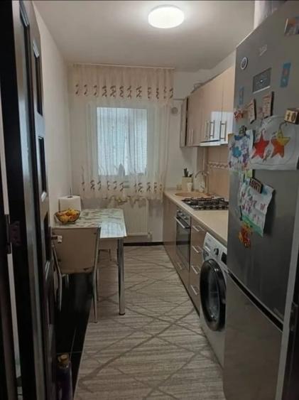 Apartament 2 camere decomandat - etaj 1 - parcare - bloc nou - 1