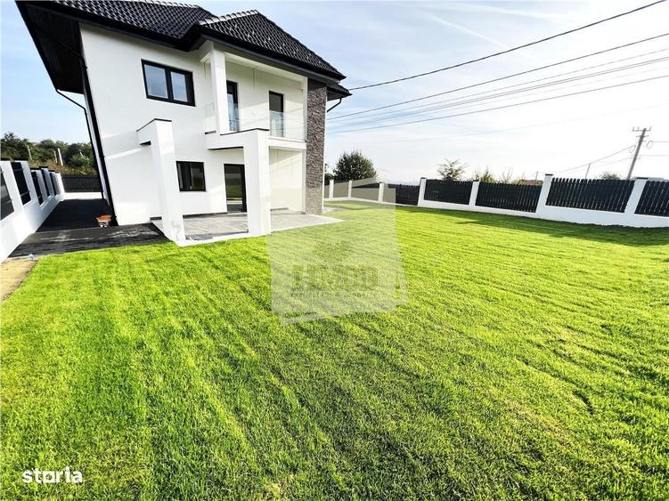 Casa moderna 5 camere 2 bai teren 498 mp 4 parcari 10 km de Sibiu - 1