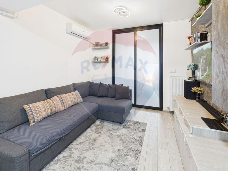 Apartament 3 camere - Titan,  balcon generos și 2 locuri de parcare - 2