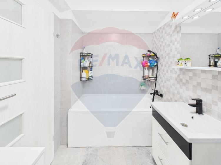 Apartament 3 camere - Titan,  balcon generos și 2 locuri de parcare - 6