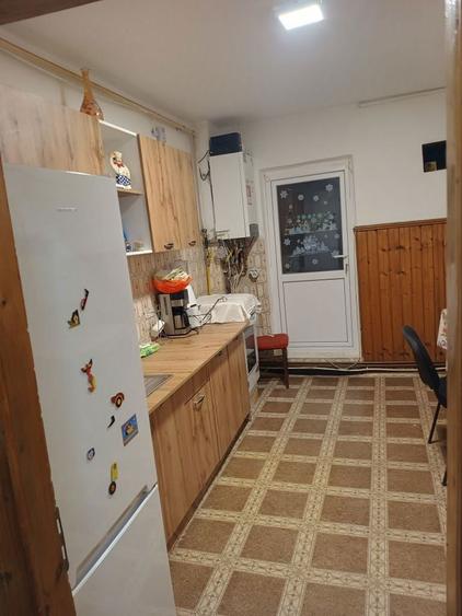 Apartament 3 camere de inchiriat - 2